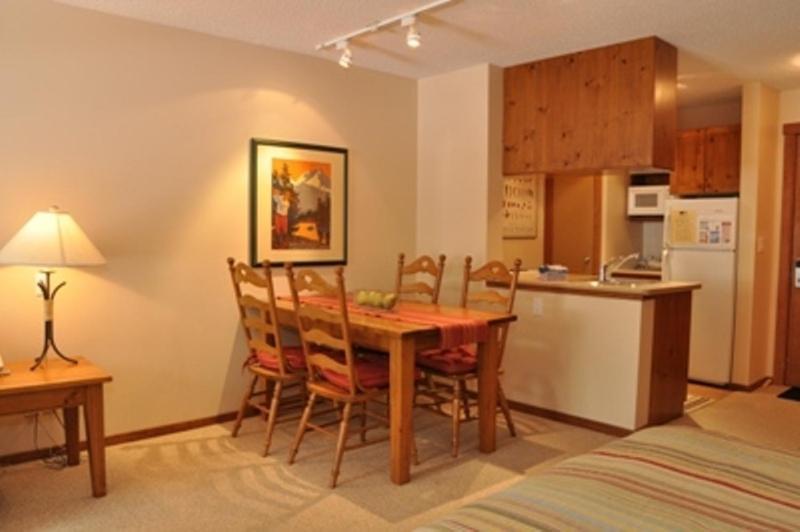 Fireside Lodge Sun Peaks Chambre photo